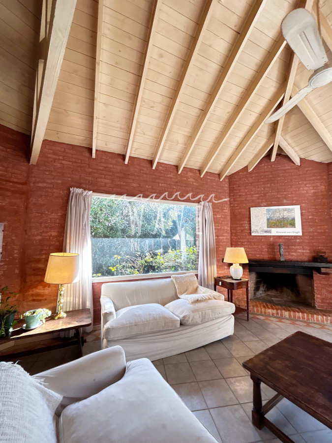 Casa ID.3955 - Venta Casa Barrio Privado, Punta del Este 