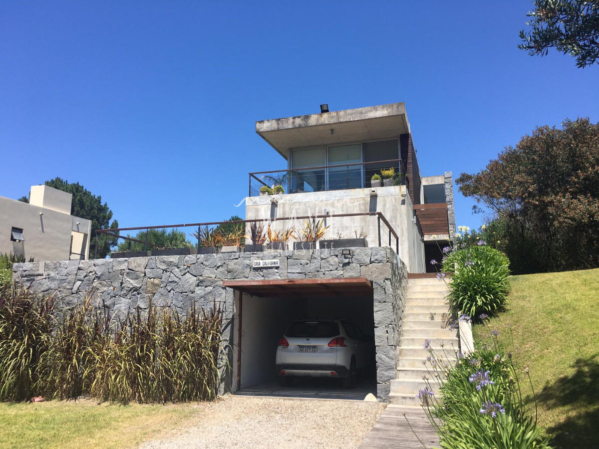 Casa ID.1356 - ARENAS DE JOSÉ IGNACIO 