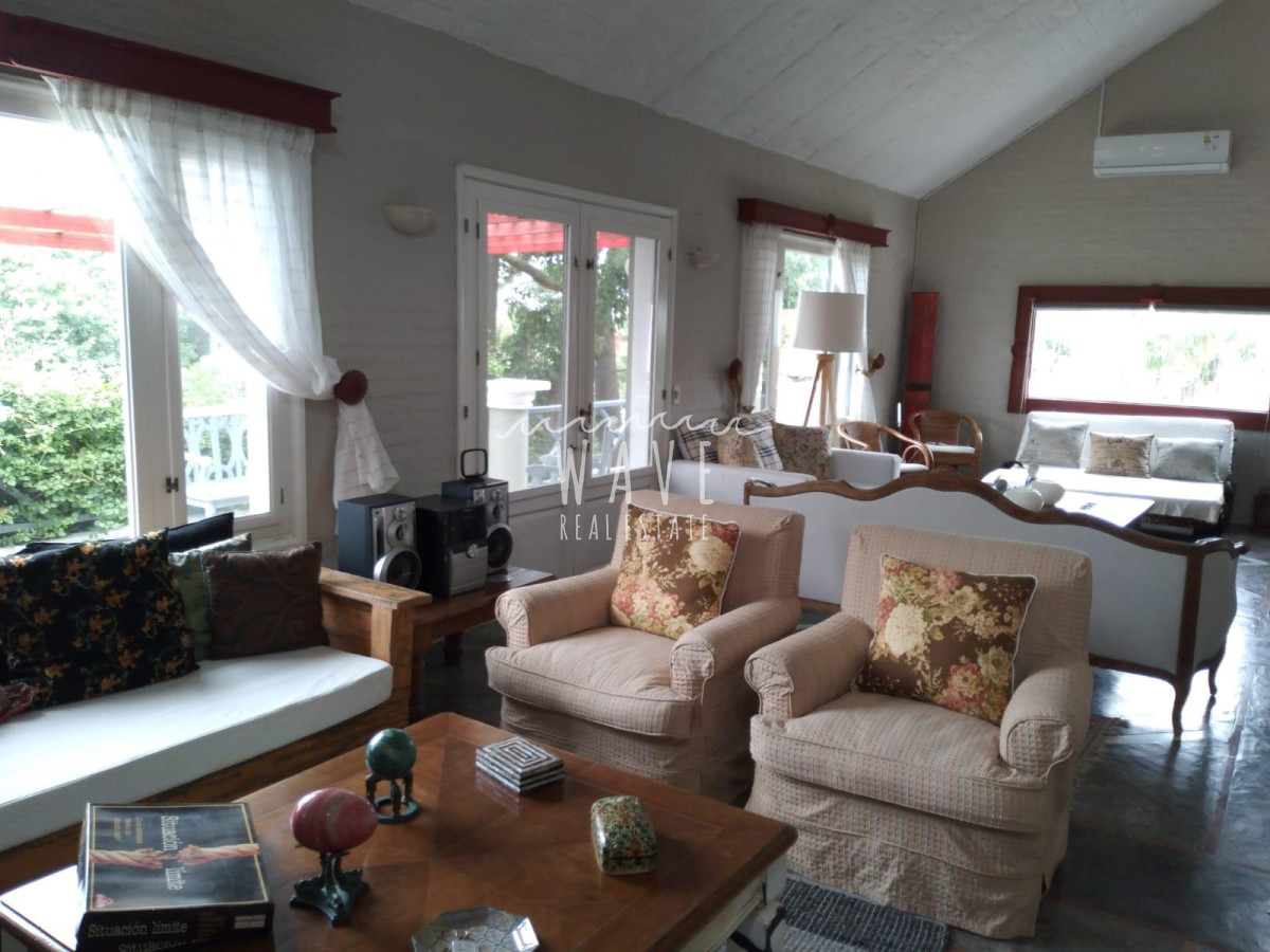Casa ID.4 - Excelente casa en la mejor zona de Montoya ( 30% debajo de su valor)