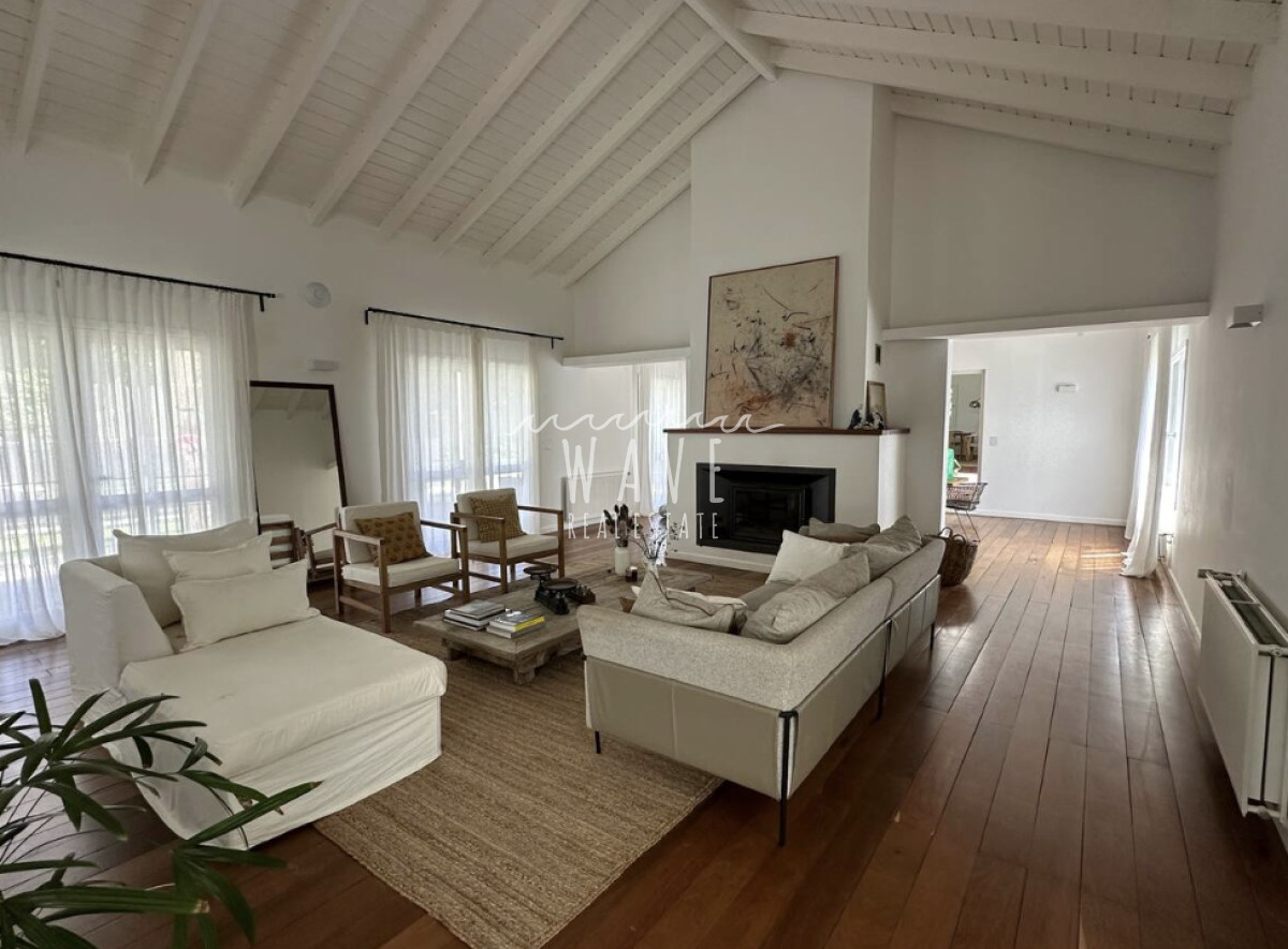 Casa ID.4923 - Alquiler de Verano, Casa de 4 dormitorios y dep. en San Rafael, piscina climatizada, ideal familia numerosa