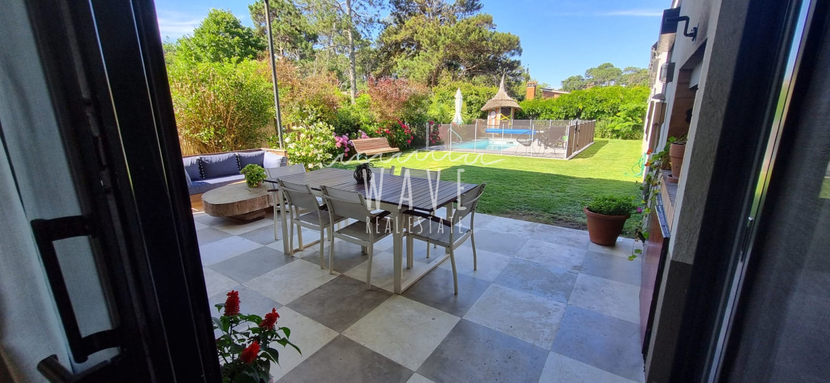 Casa ID.4320 - San Rafael, 3 dormitorios, dep. servicio, piscina cercada, gge.