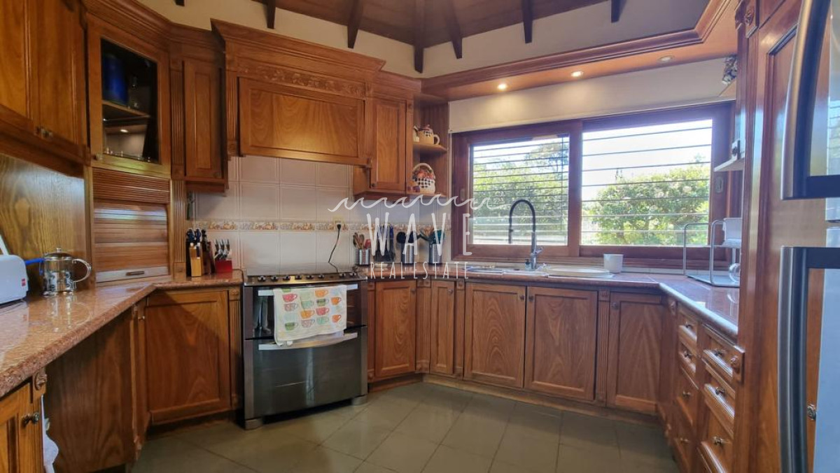 Casa ID.1500 - Exclusiva casa en Beverly Hills. 4 dormitorios. Piscina.