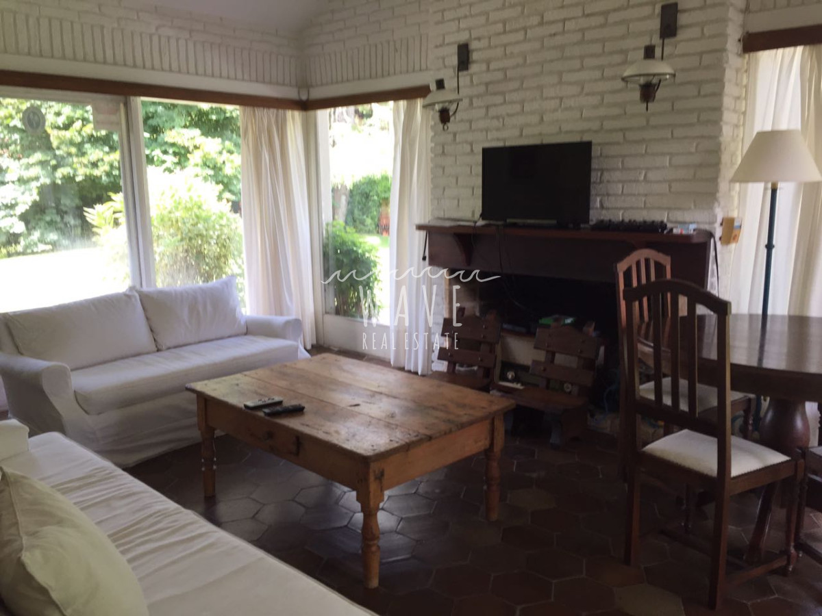 Casa ID.15 - Venta Casa 4 Dormitorios 3 Baños en Golf - Punta del Este