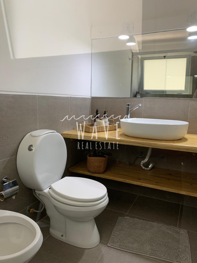 Casa ID.4716 - Venta de casa en El Tesoro,4 dormitorios y piscina.