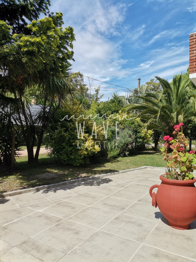 Casa ID.1673 - La Barra, Casa en Alquiler Anual El Tesoro 3 dormitorios  
