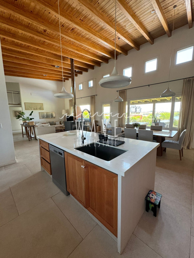 Casa ID.4563 - Alquiler de verano ,  espectacular casa de 5 dormitorios en barrio privado, Pueblo mio Manantiales 