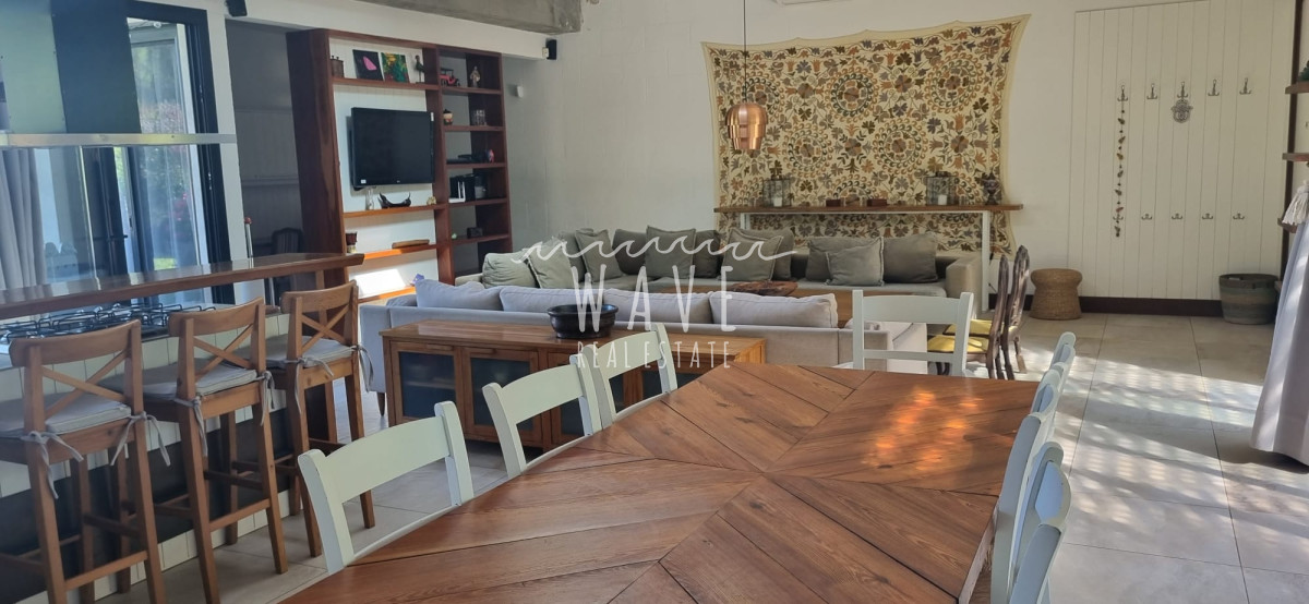 Casa ID.4320 - San Rafael, 3 dormitorios, dep. servicio, piscina cercada, gge.