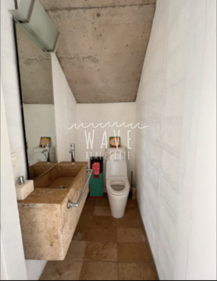 Casa ID.5210 - Venta de casa de 5 dormitorios en Punta Piedras, Manantiales