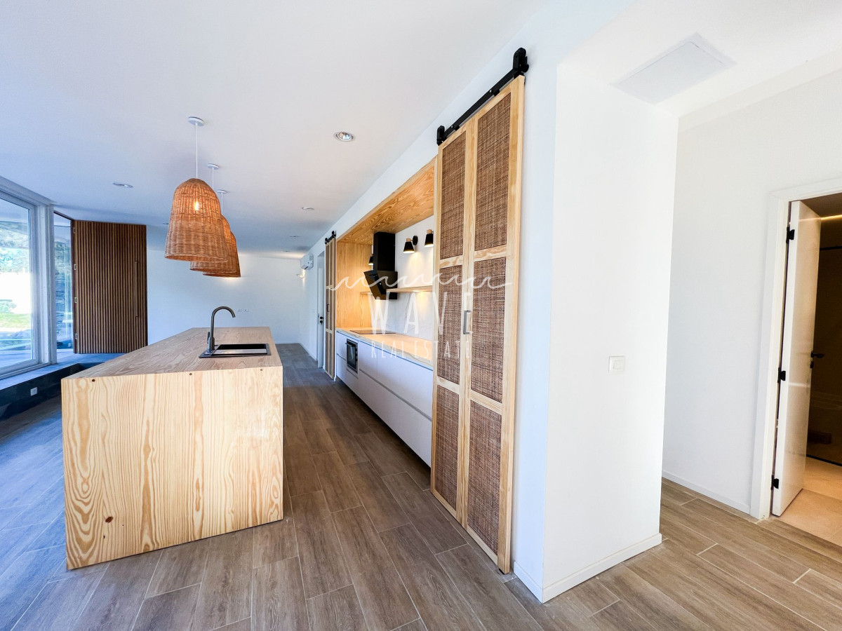 Casa ID.4985 - Alquiler de verano, Casa de 3 dormitorios en Barrio Privado, Punta Ballena, con piscinas y parrillero