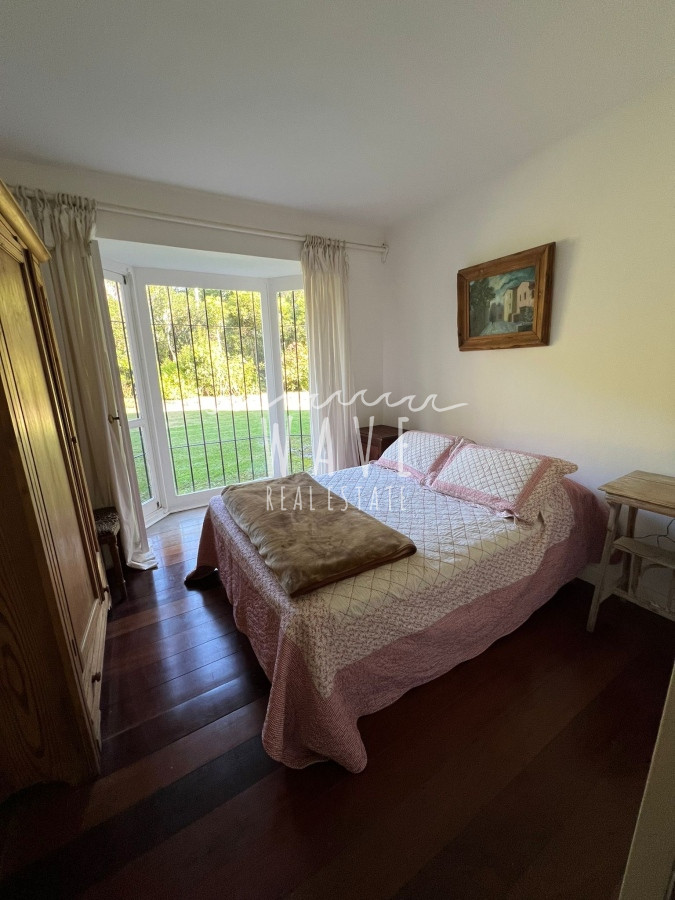 Casa ID.4376 - Casa Rincón del indio con piscina 4 mil mts de jardín alquiler temporada 