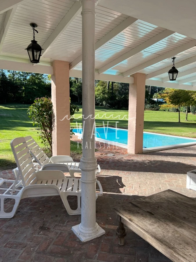 Casa ID.4376 - Casa Rincón del indio con piscina 4 mil mts de jardín alquiler temporada 