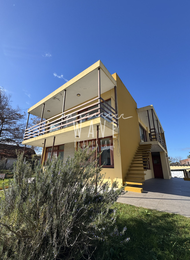 Casa ID.4905 - Venta de Apartamentos, de 2 y 3 dormitorios, en Las Delicias, a 4 cuadras de la Playa