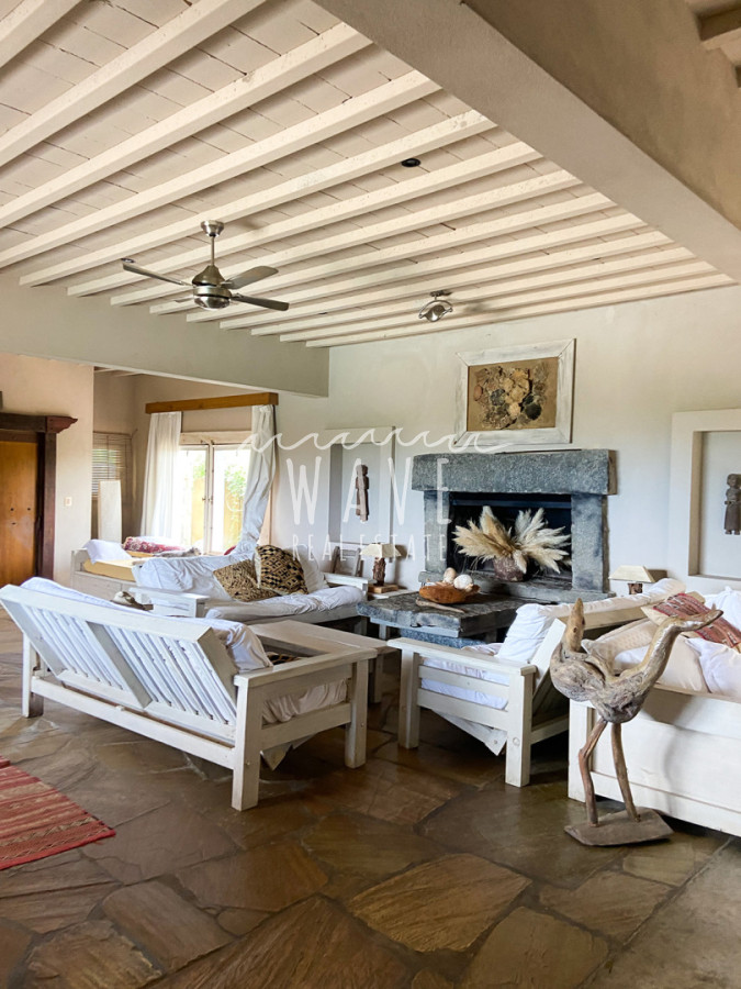 Casa ID.5179 - Venta de casa de 5 dormitorios en Punta Piedras, Manantiales