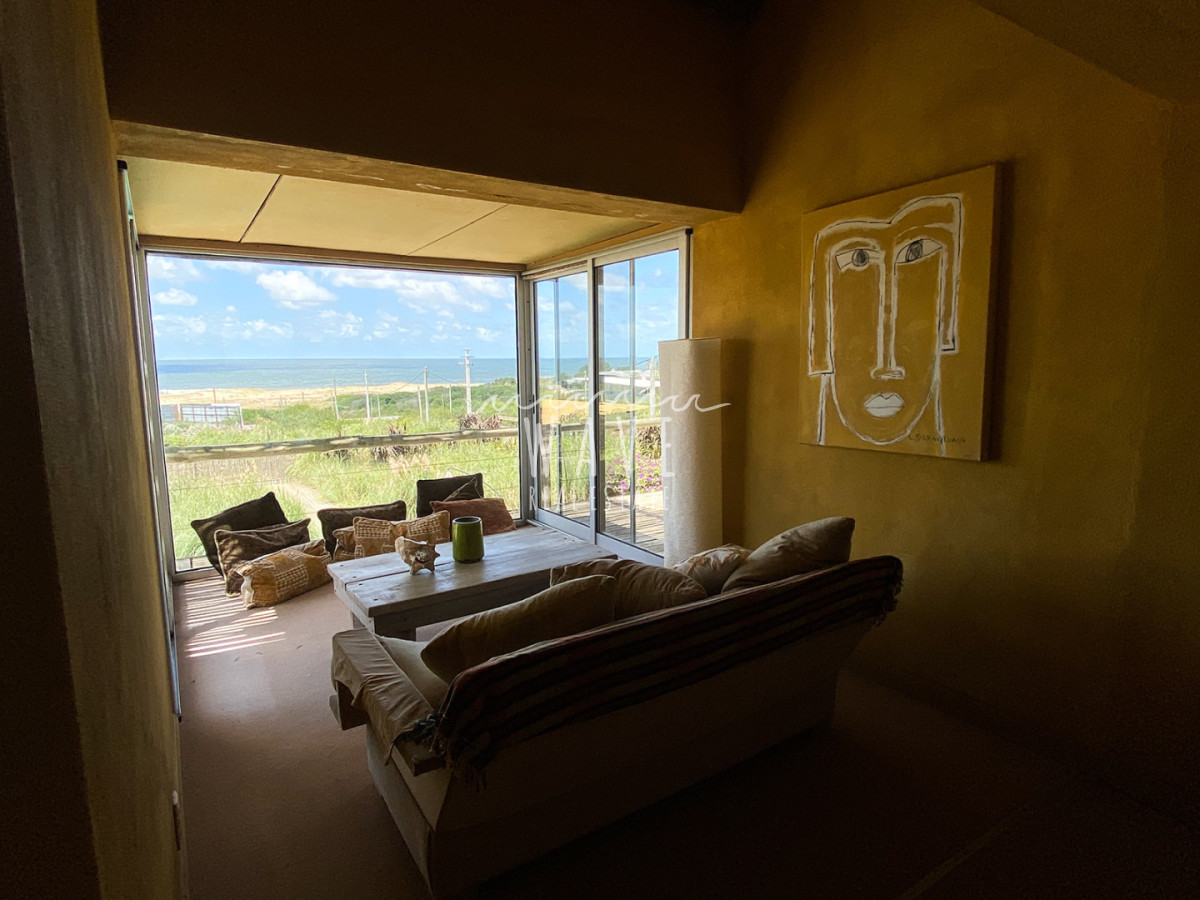 Casa ID.5179 - Venta de casa de 5 dormitorios en Punta Piedras, Manantiales