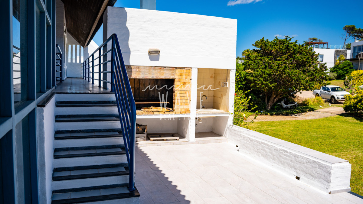 Casa ID.5220 - Venta de casa de 3 dormitorios + dep. en Montoya, La Barra