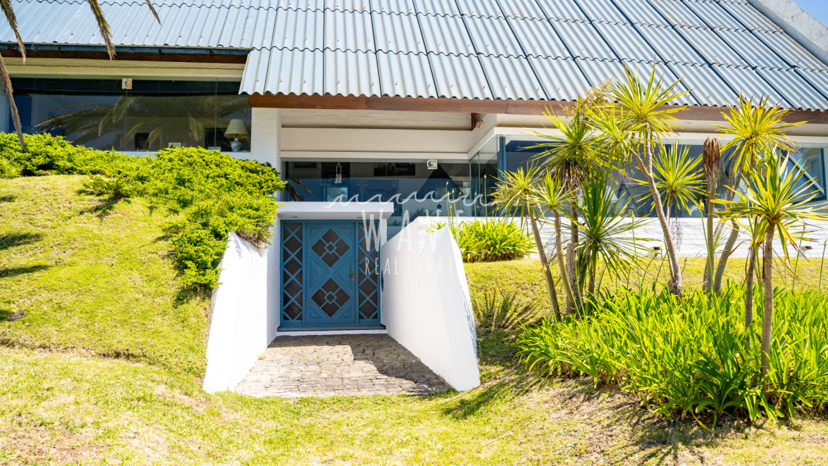 Casa ID.5220 - Venta de casa de 3 dormitorios + dep. en Montoya, La Barra