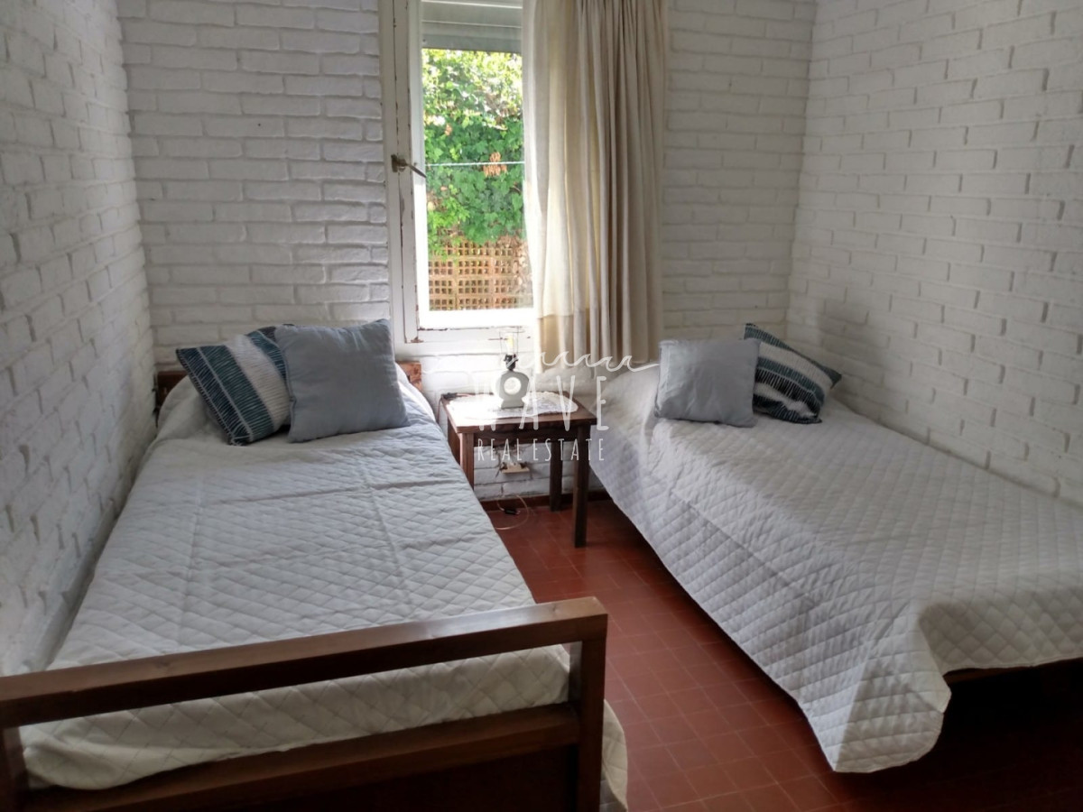 Casa ID.5407 - Casa en playa mansa alquiler invernal y temporal 