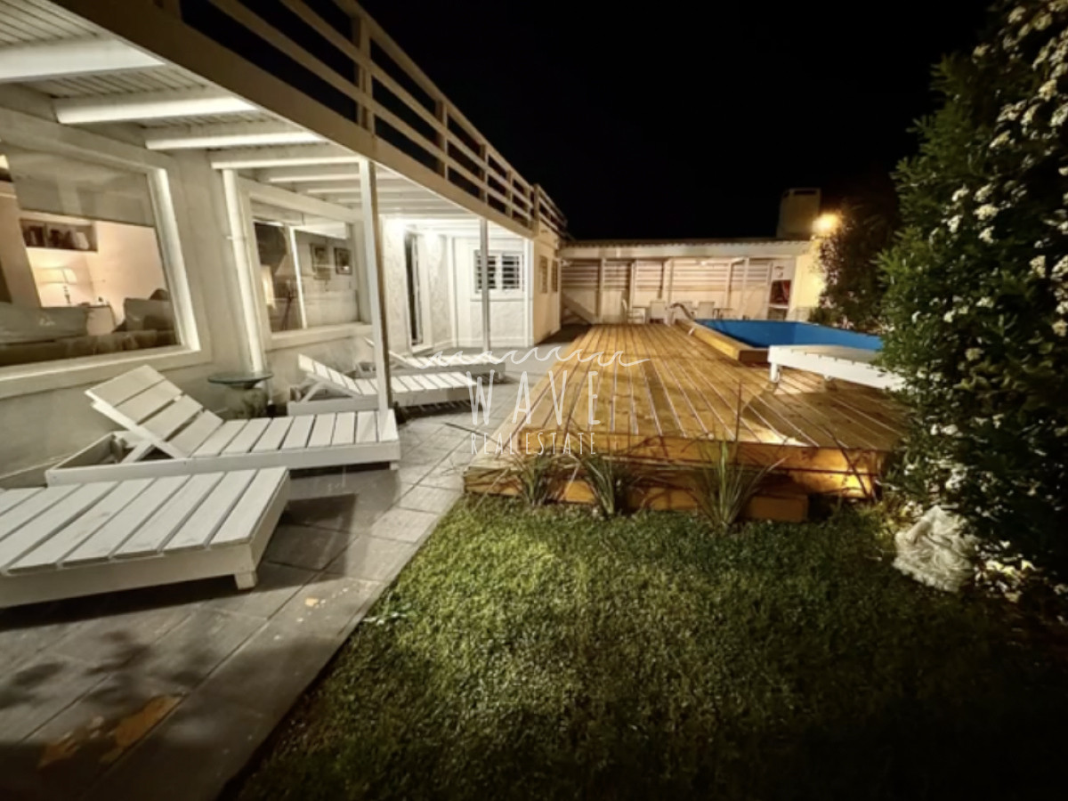 Casa ID.4975 - Venta de casa , con 4 dormitorios  en La Barra