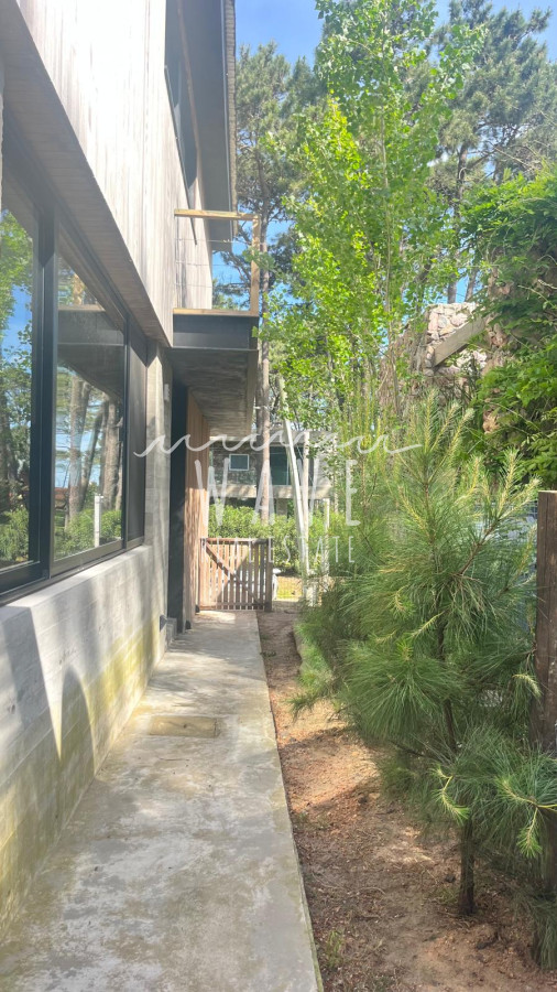 Casa ID.3846 - Montoya, casa nueva, 3 dormitorios, cerramiento perimetral.