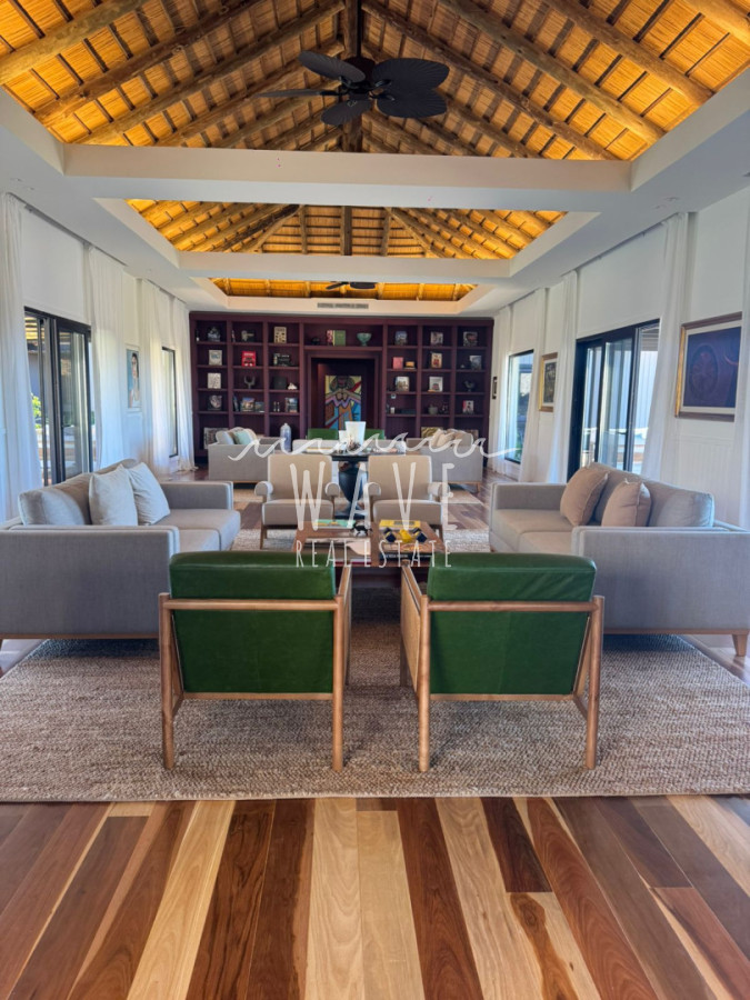 Casa ID.5430 - Venta Casa 4 Suite mas servicio Puerto Quetzal La Barra