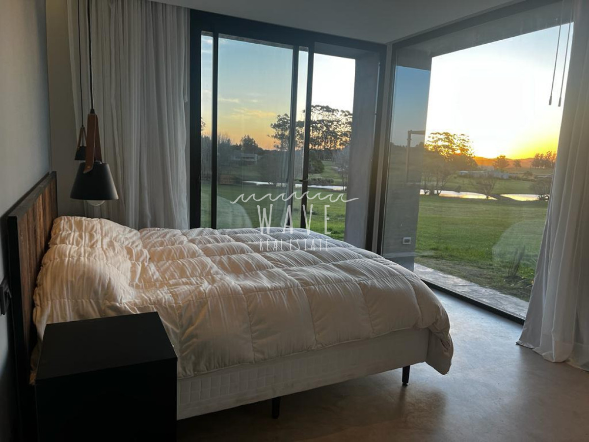 Casa ID.5606 - Venta de casa de 4 dormitorios en Barrio Privado El Quijote