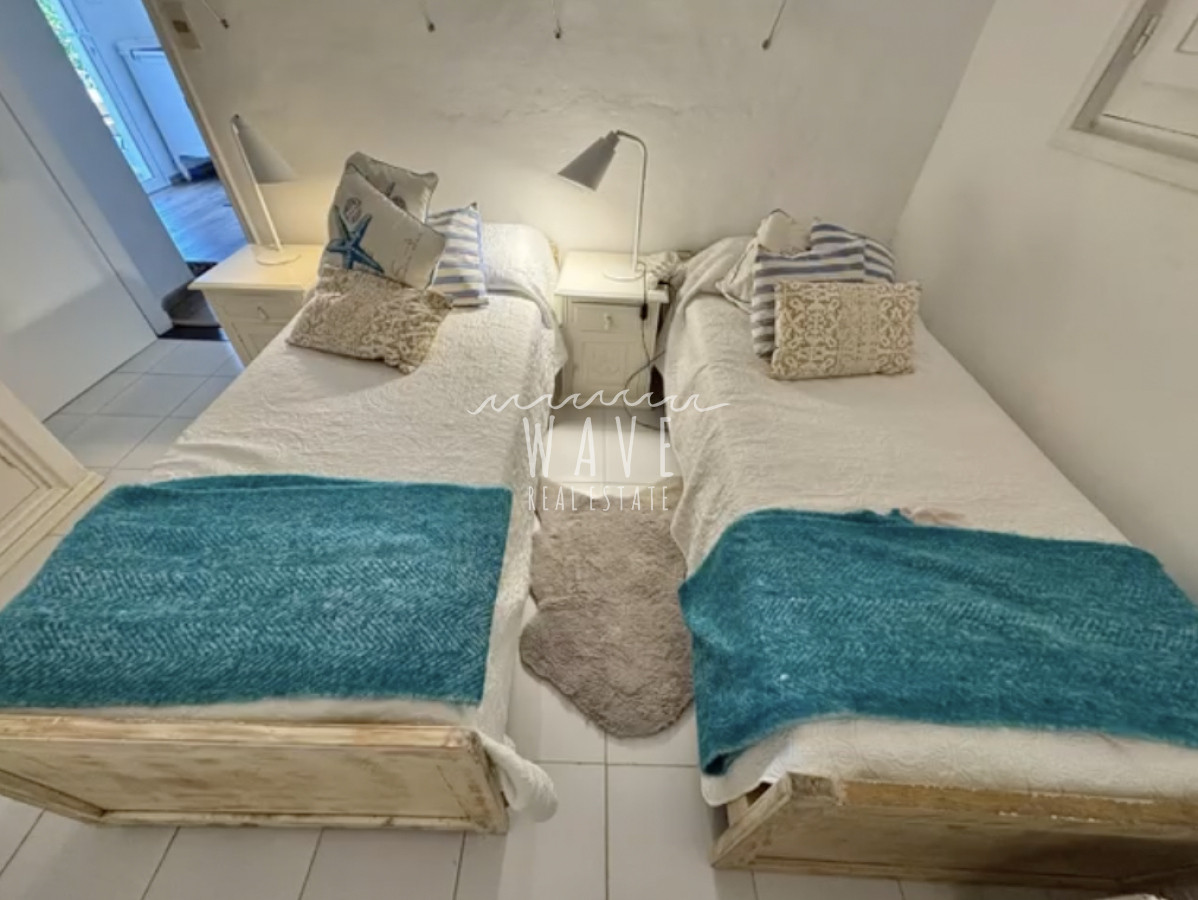 Casa ID.4975 - Venta de casa , con 4 dormitorios  en La Barra