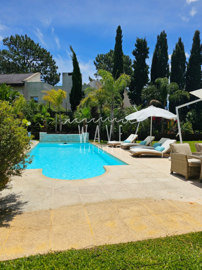 Casa ID.5461 - Venta Casa La Arbolada, Barrio Privado Punta del Este 