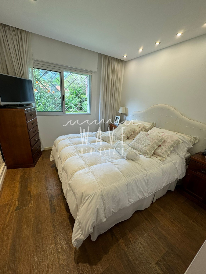 Casa ID.4536 - Venta espectacular casa 4 dorm Mansa, Punta del Este 