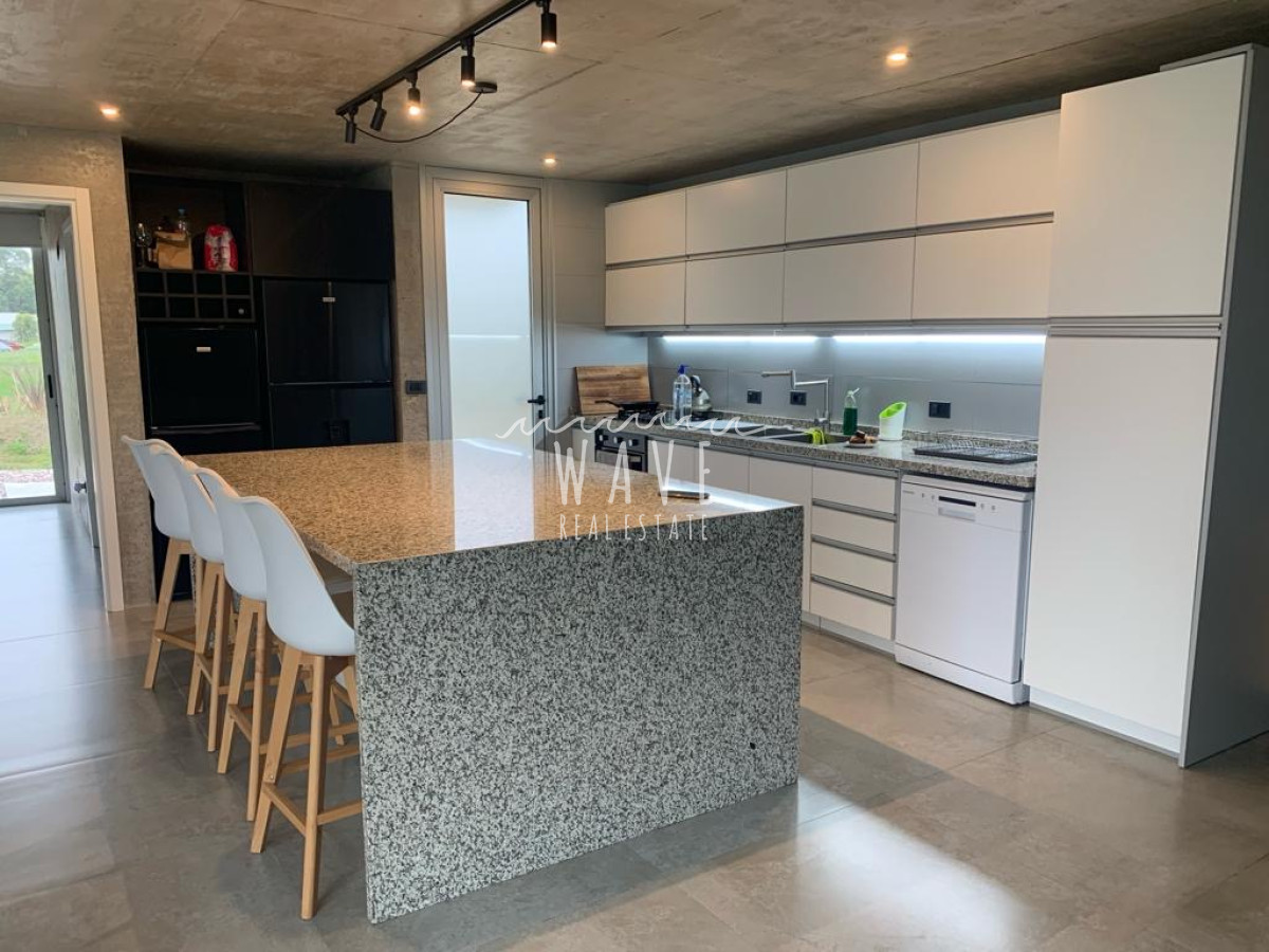 Casa ID.4891 - Alquiler Casa Barrio privado Punta del Este, temporada 2025