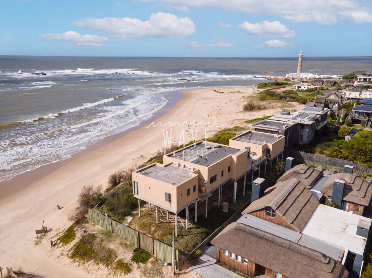 Casa ID.5971 - Alquiler Venta Casa 5 dormitorios Primera Linea Jose Ignacio