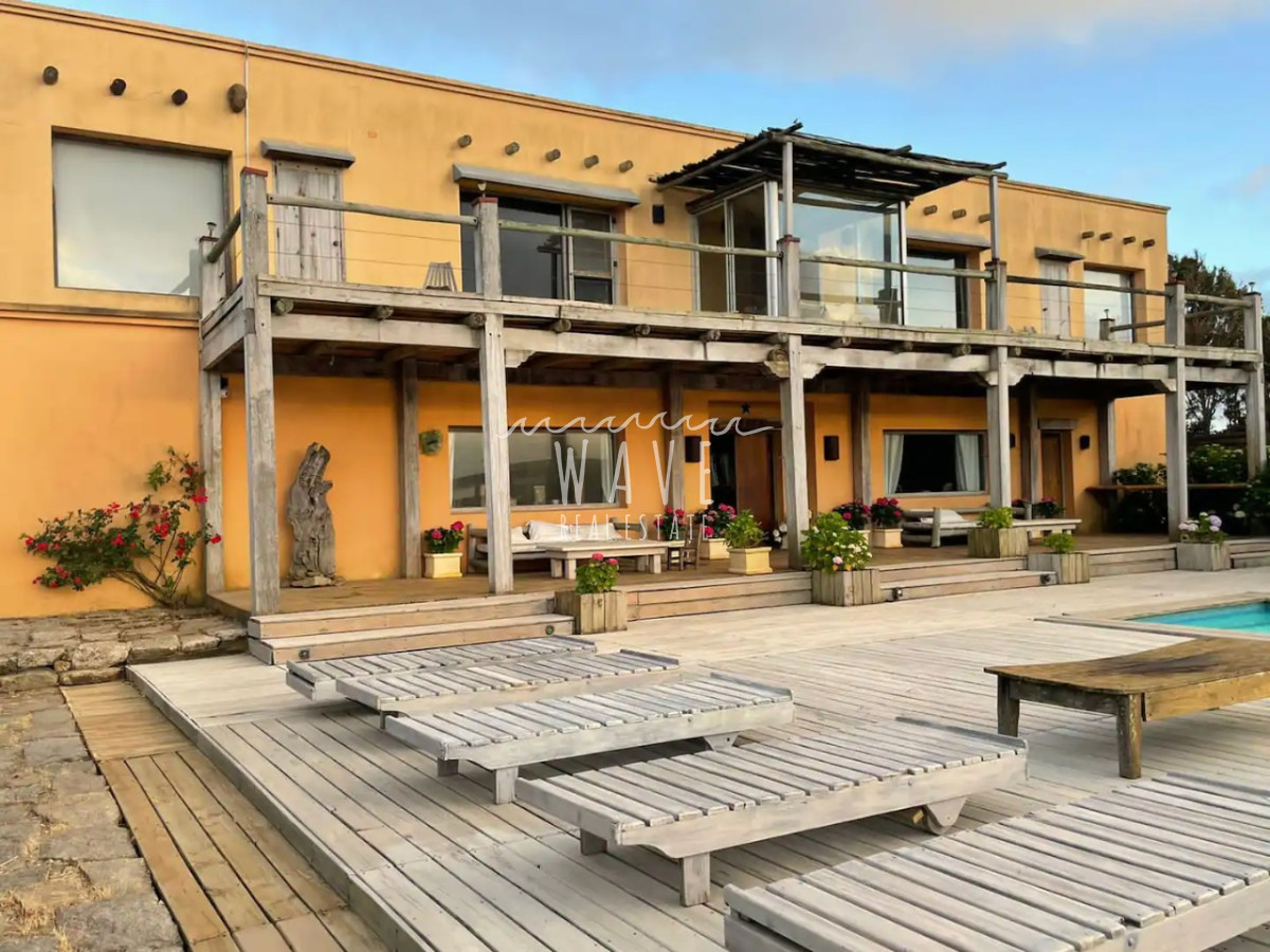 Casa ID.5179 - Venta de casa de 5 dormitorios en Punta Piedras, Manantiales