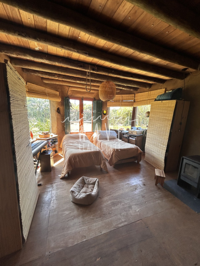 Casa ID.4256 - Venta de casa , con 2 dormitorios en Balneario Buenos Aires, muy cerca del mar.