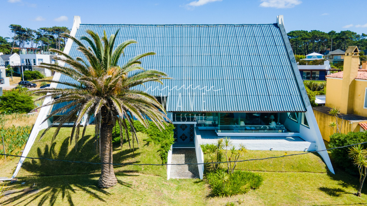 Casa ID.5220 - Venta de casa de 3 dormitorios + dep. en Montoya, La Barra