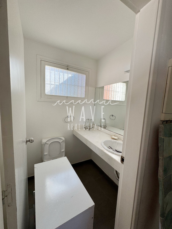 Casa ID.4878 - Casa a la Venta, con 5 dormitorios en Punta del Este