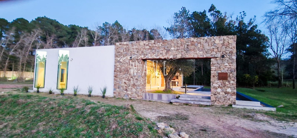 Casa ID.4985 - Alquiler de verano, Casa de 3 dormitorios en Barrio Privado, Punta Ballena, con piscinas y parrillero