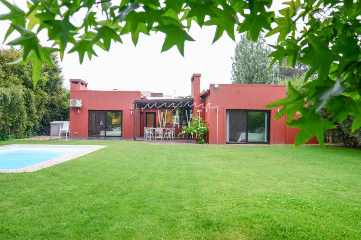 Casa ID.4034 - Espectacular casa en Alquiler, barrio privado,  Punta del Este, Barrio Privado La Arbolada 