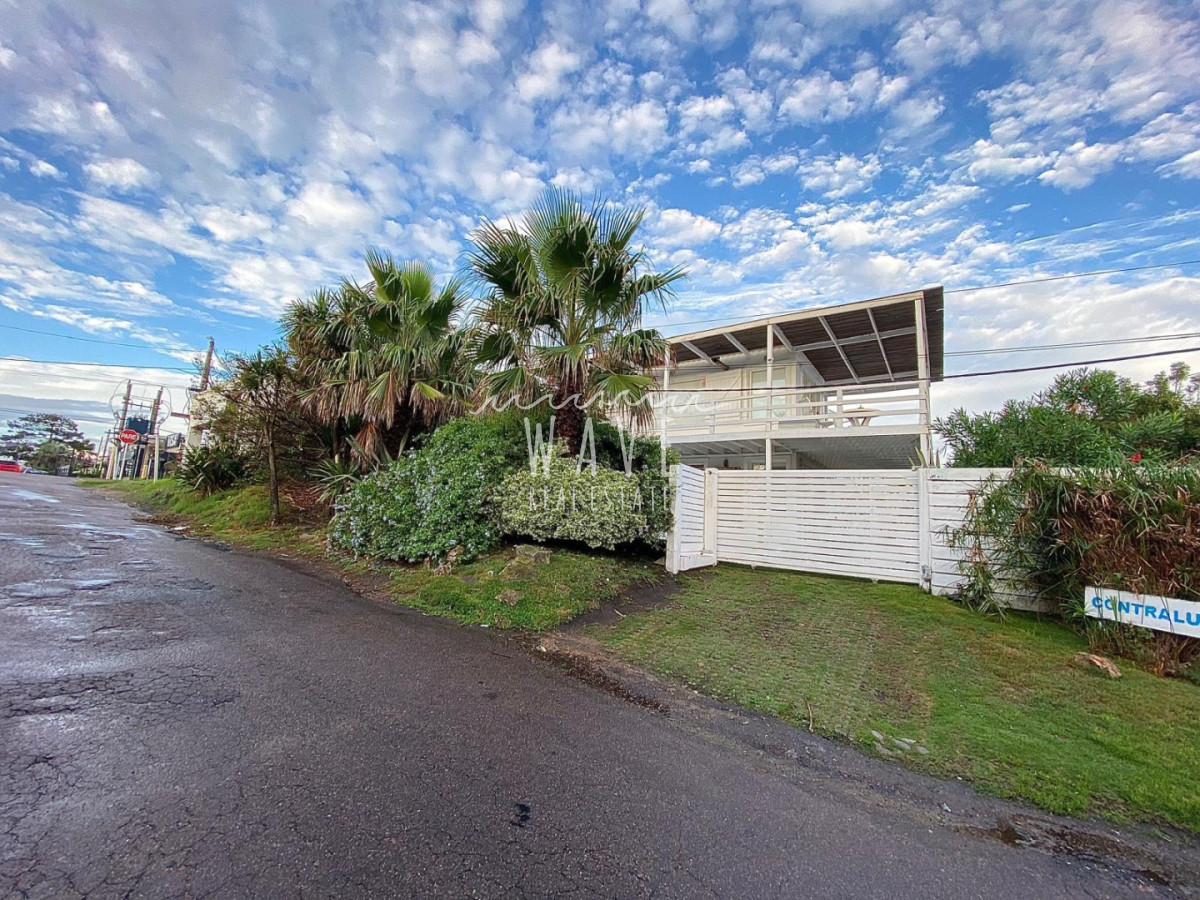 Casa ID.5952 - Alquiler temporada y venta casa 4 dormitorios a pasos del mar en la barra 