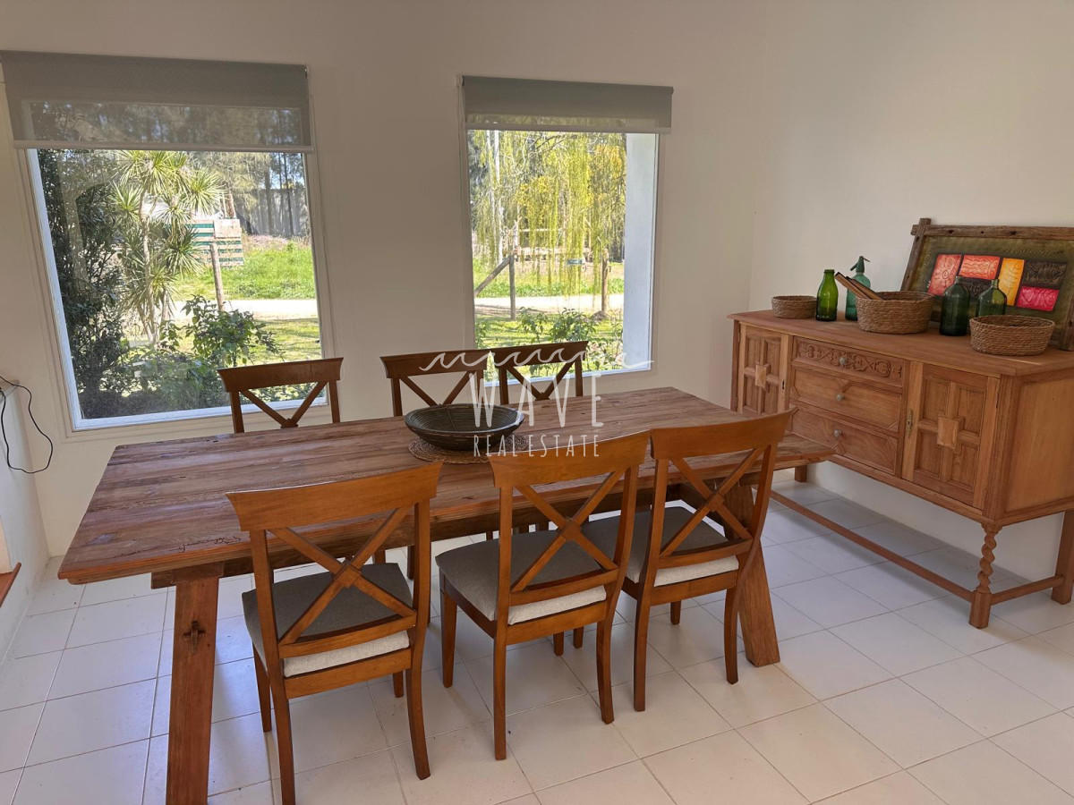 Casa ID.5036 - Alquiler de verano, Casa de 6 dormitorios en Balneario Buenos Aires, con piscina