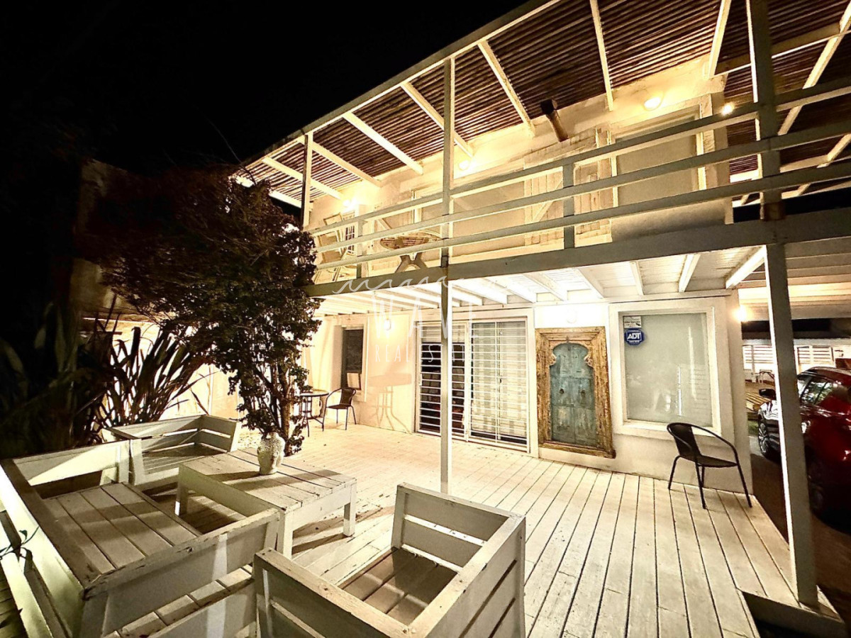 Casa ID.5952 - Alquiler temporada y venta casa 4 dormitorios a pasos del mar en la barra 
