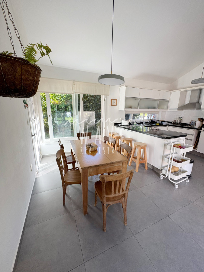 Casa ID.4878 - Casa a la Venta, con 5 dormitorios en Punta del Este