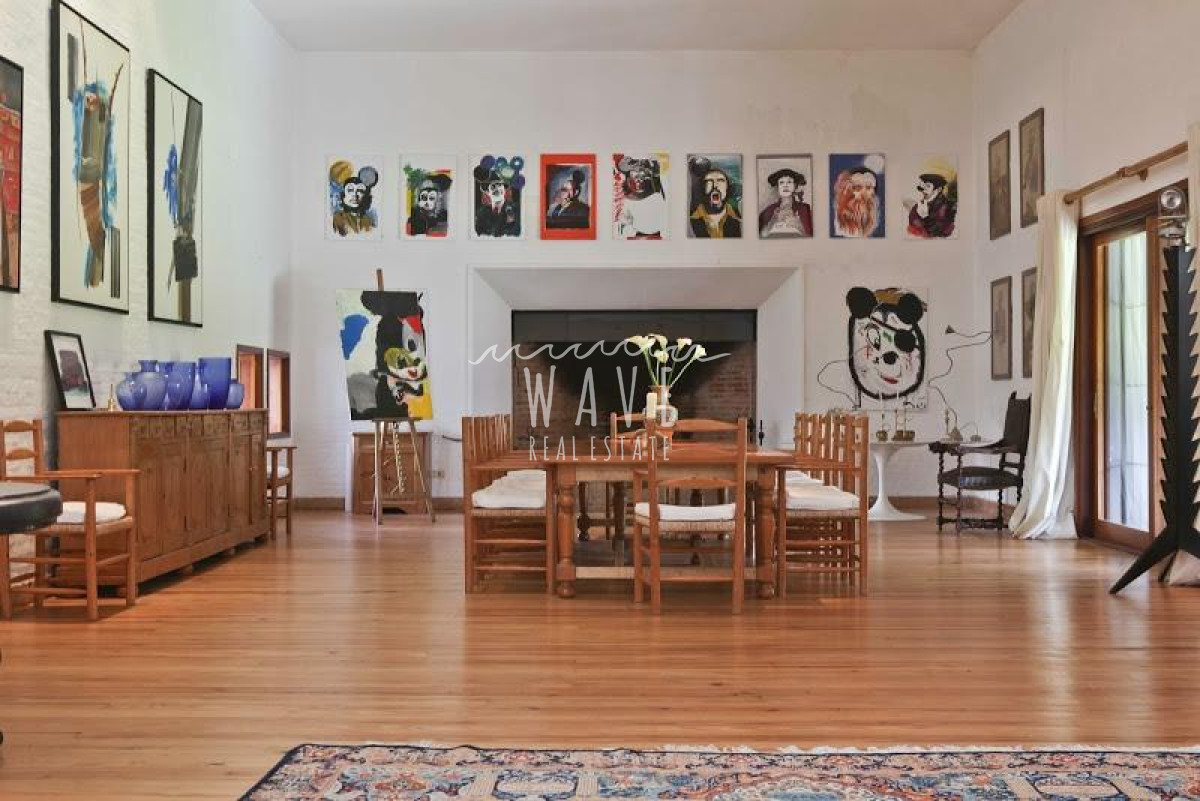 Casa ID.1260 - MAJESTUOSA PROPIEDAD EN BARRIO GOLF