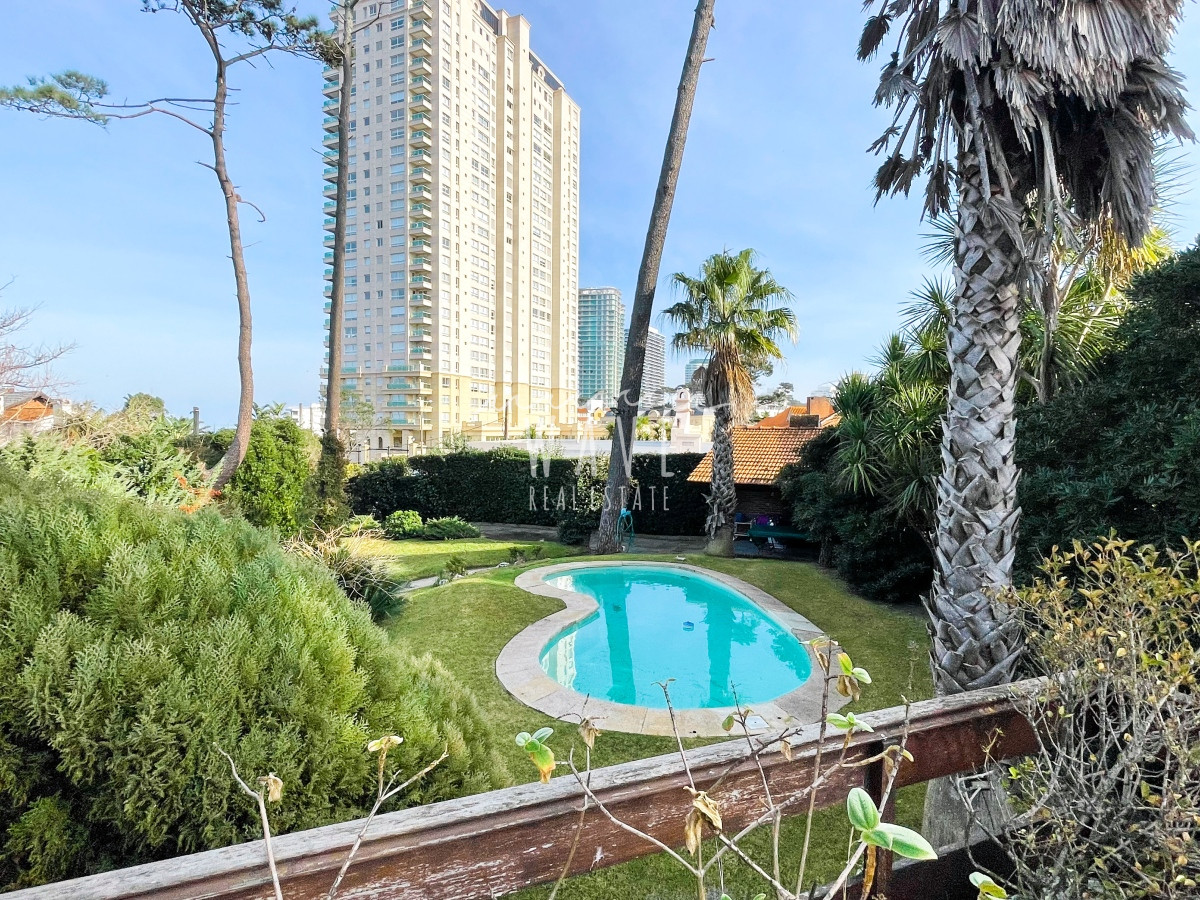 Casa ID.4349 - Alquiler y venta hermosa casa en playa mansa 