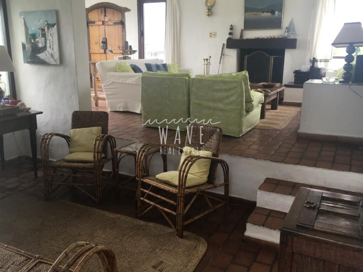 Casa ID.1462 - Alquiler, Casa en Montoya, frente al mar, 5 dormitorios con piscina.