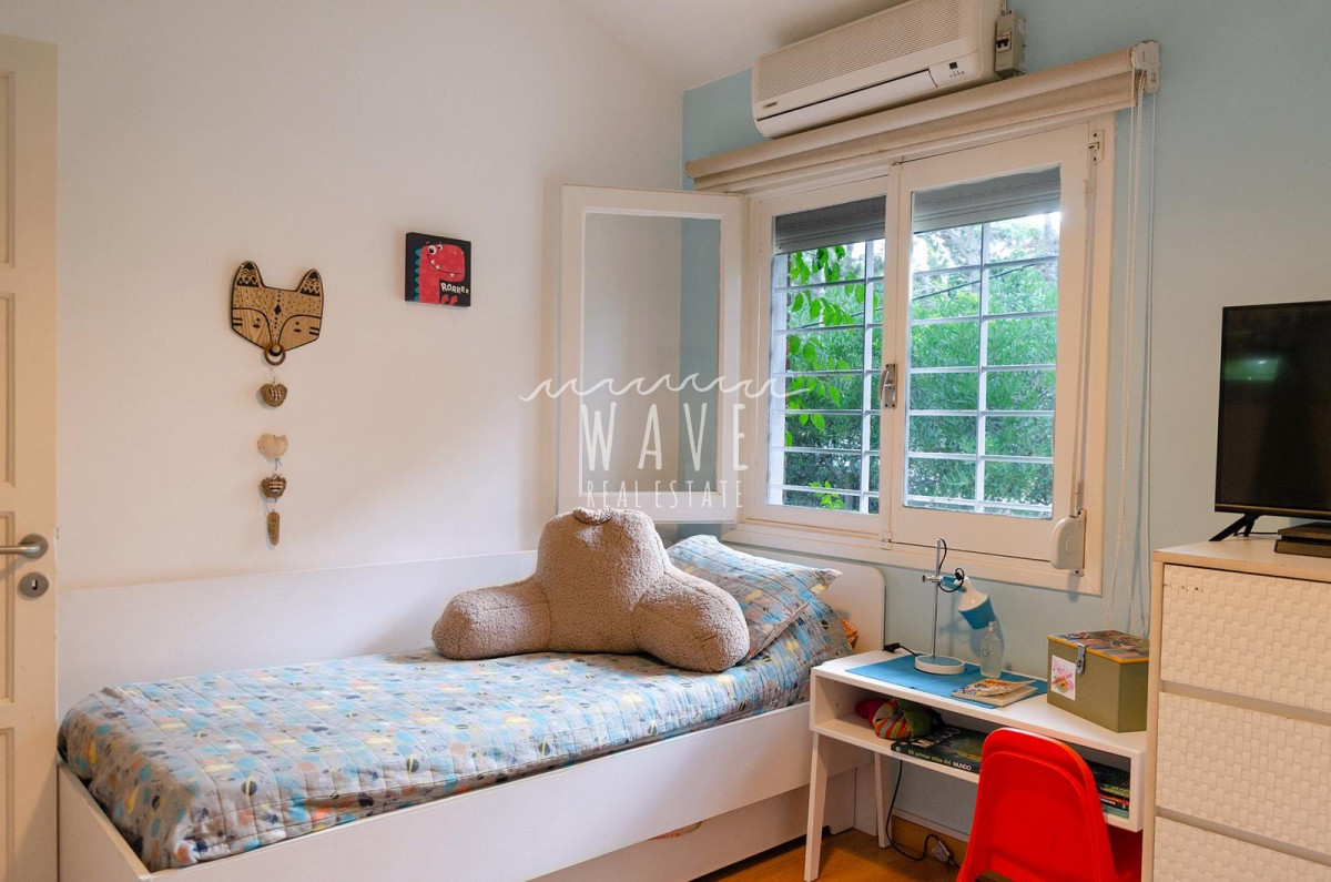 Casa ID.5727 - Alquiler anual hermosa casa reciclada en playa mansa 