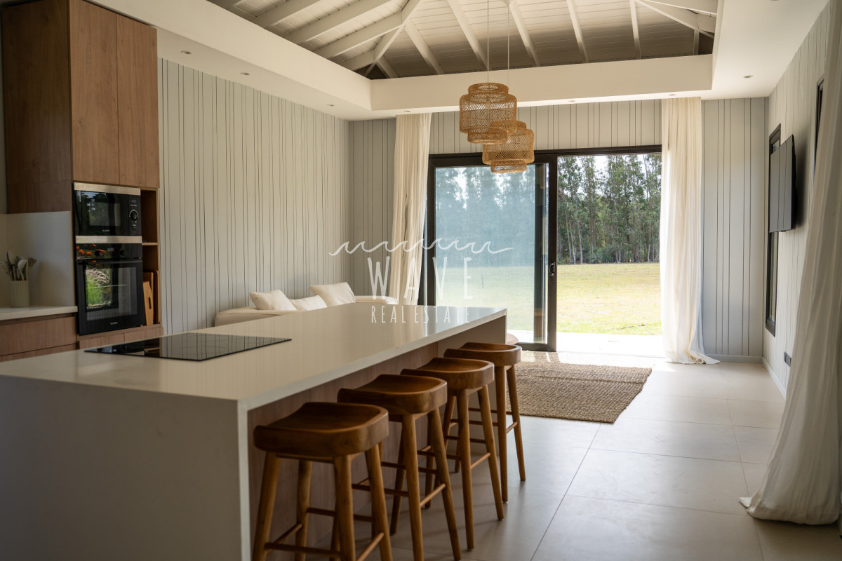 Casa ID.5413 - Venta Alquiler Casa 4 dormitorios Puerto Quetzal La Barra 