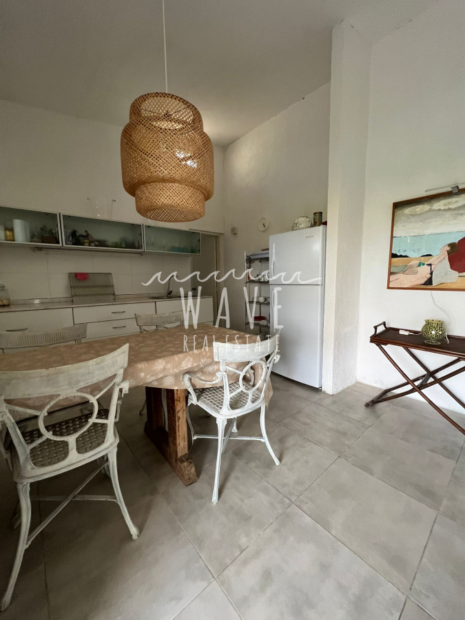 Casa ID.916 - Venta de casa de 2 dormitorios en El Chorro a 400 mts del mar.