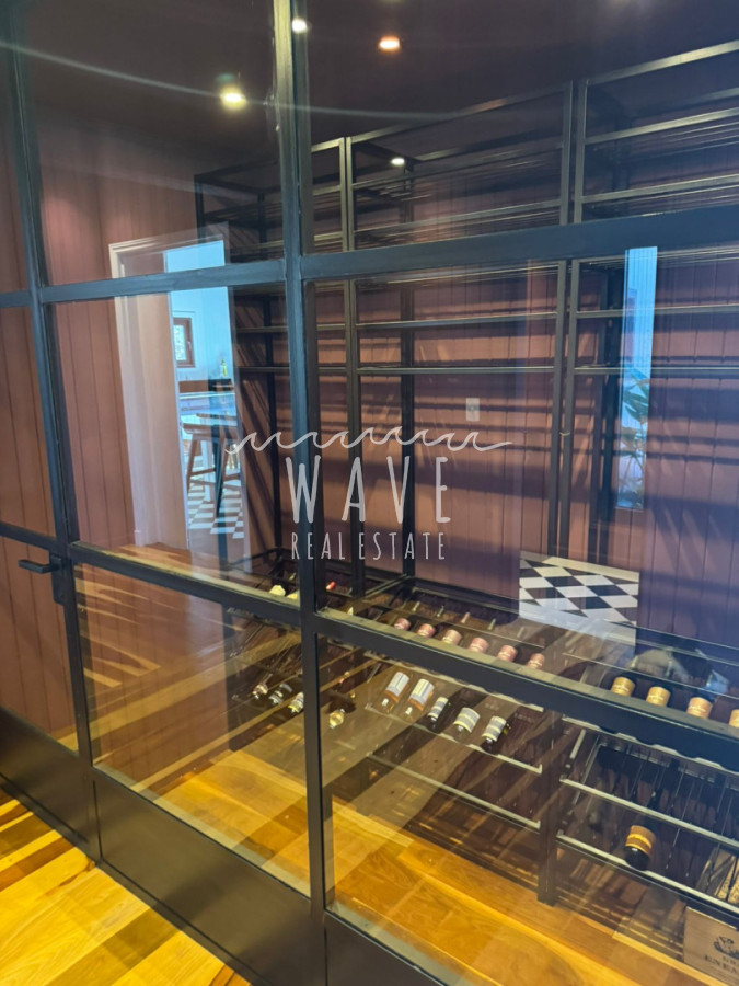 Casa ID.5430 - Venta Casa 4 Suite mas servicio Puerto Quetzal La Barra