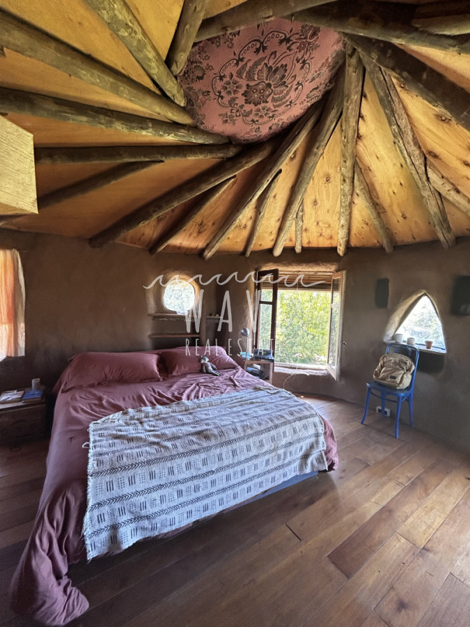 Casa ID.4256 - Venta de casa , con 2 dormitorios en Balneario Buenos Aires, muy cerca del mar.