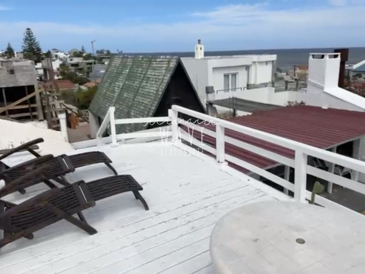 Casa ID.4975 - Venta de casa , con 4 dormitorios  en La Barra