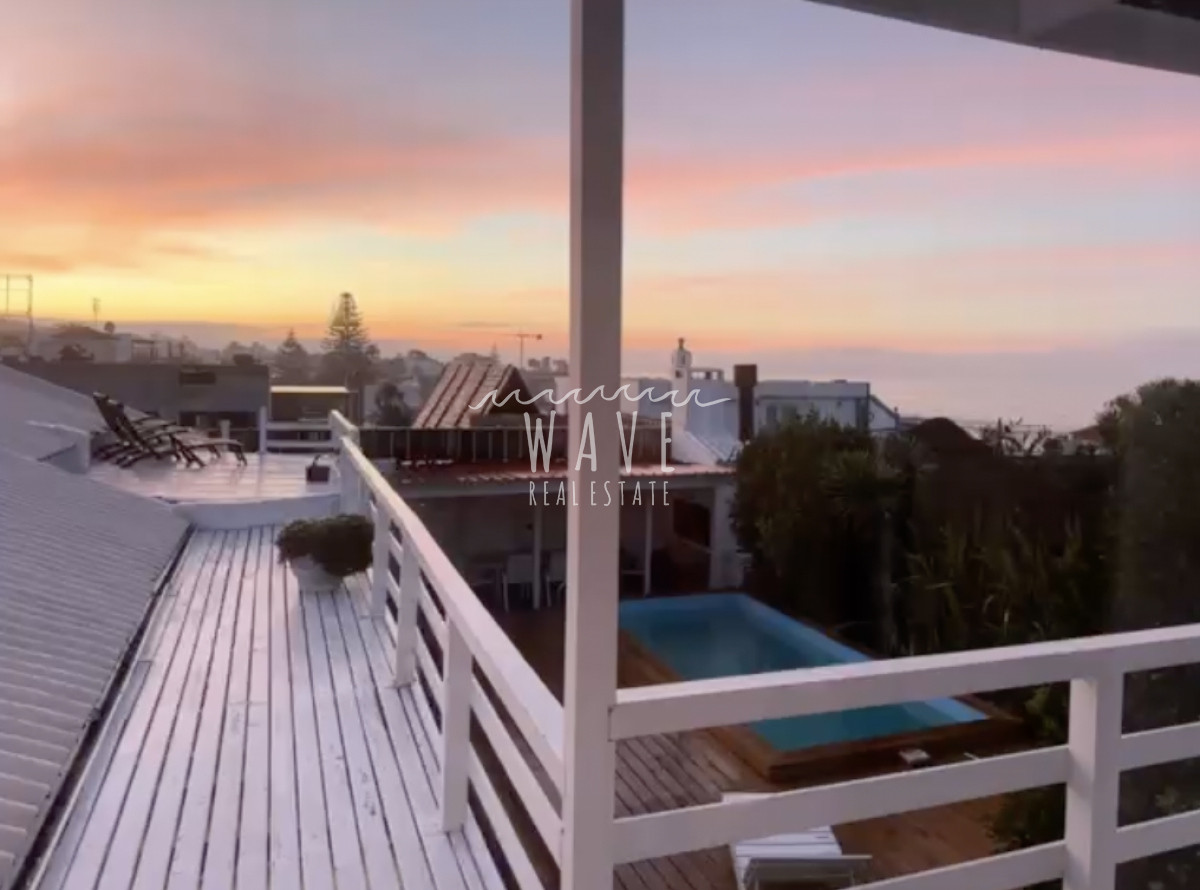 Casa ID.4975 - Venta de casa , con 4 dormitorios  en La Barra